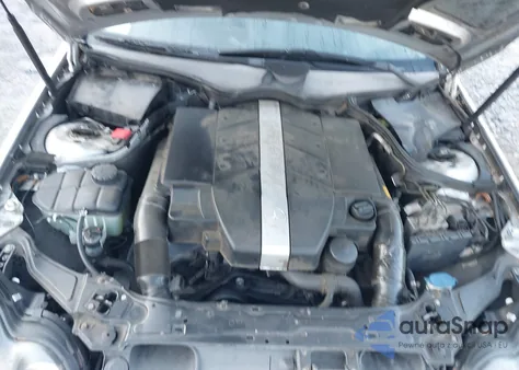 2001 Mercedes-Benz C 320 из США, поврежденный, VIN WDBRF64J81FO82858